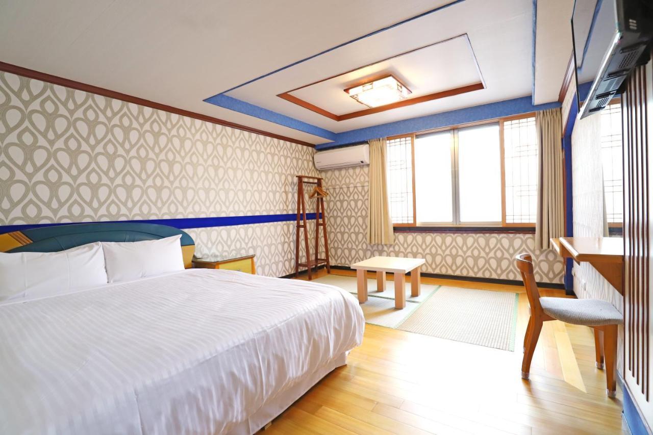 Phoenix Pavilion Hot Spring Hotel Тайбэй Экстерьер фото