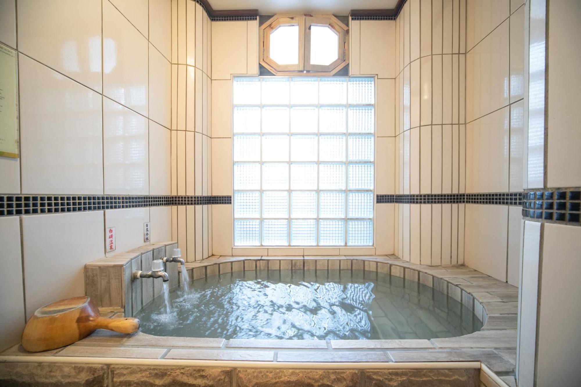 Phoenix Pavilion Hot Spring Hotel Тайбэй Экстерьер фото
